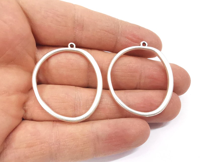 4 Silver charms findings Antique silver plated findings (40x33mm) G24337