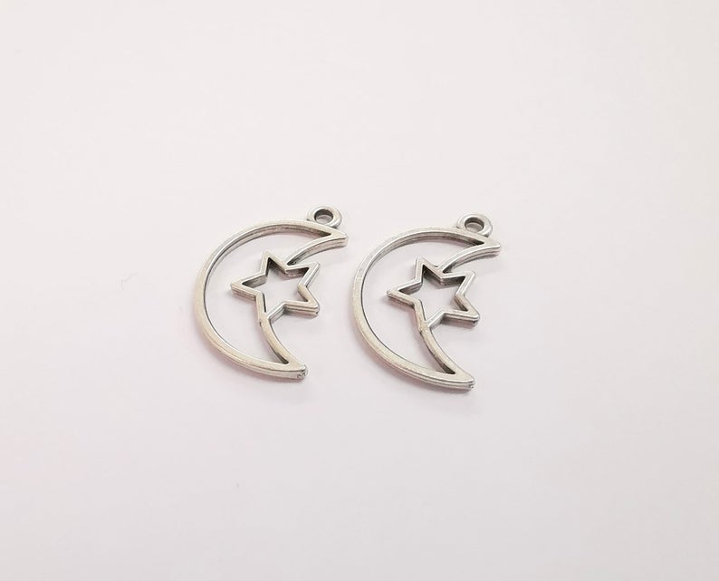 5 Moon and star charms Antique silver plated charms (30x18mm) G24349