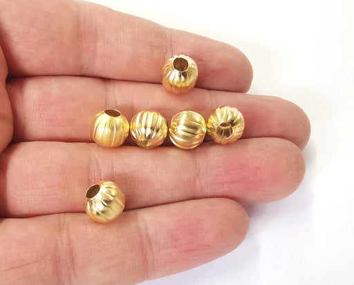 5 Ribbed beads Gold plated beads (10mm) G24252