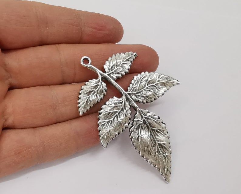 Leaves branch pendant Antique silver plated pendant (77x55mm) G24339