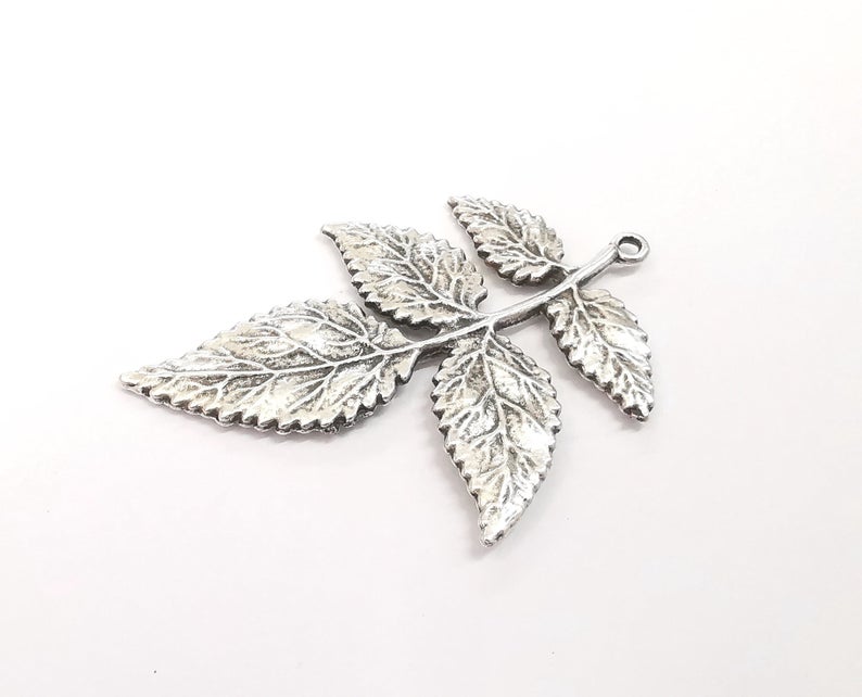 Leaves branch pendant Antique silver plated pendant (77x55mm) G24339