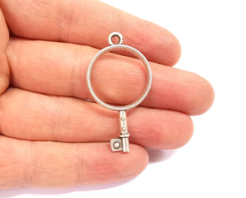 4 circle key charms Antique silver plated charms (45x25mm) G24350