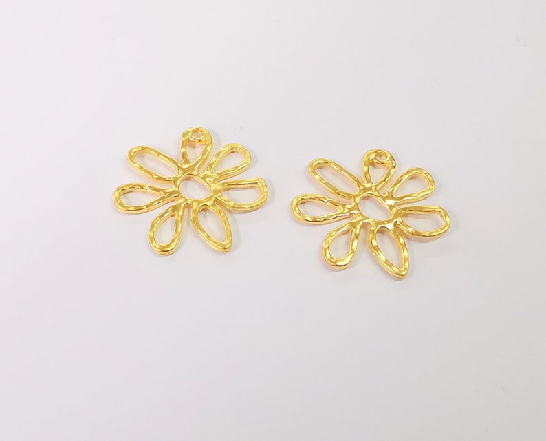 2 Flower charms Gold plated charms (24x23mm) G24518