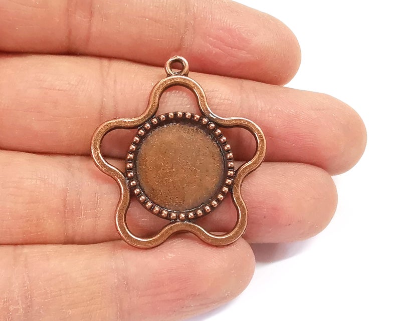 2 Flower frame pendant blank Antique copper plated pendant (37x35mm) (18mm Blank Size) G24503