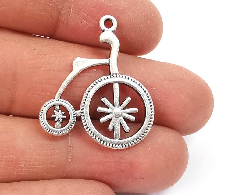 4 Old bicycle charms Antique silver plated charms (31x26mm) G24508