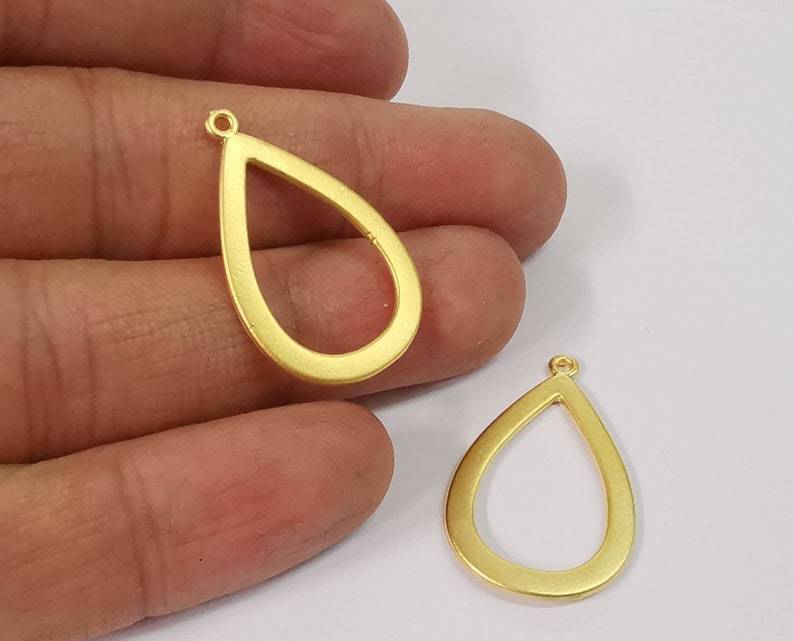 4 Drop charms Gold Plated Charms (23x15mm) G24530