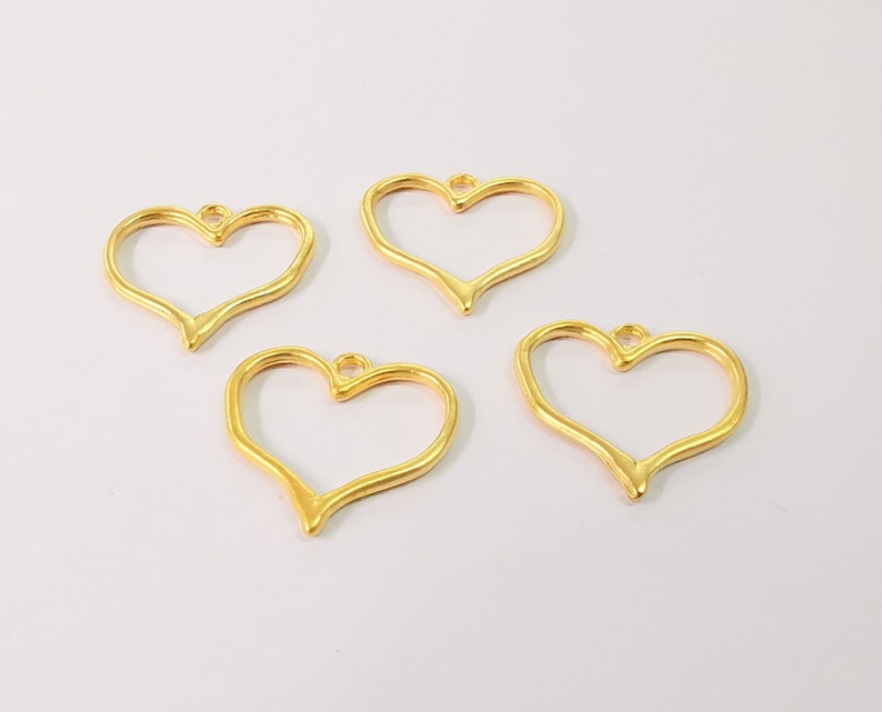 5 Heart charms Gold plated charms (22x22mm) G24529