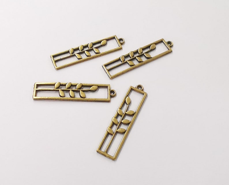 10 Leaf plant frame charms Antique bronze plated charms (33x8mm) G24548