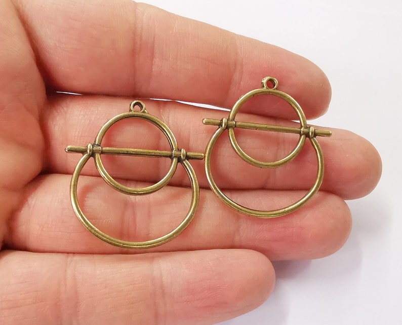 4 Circles charms Antique bronze plated charms (33x30mm) G24550