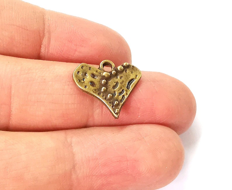 10 Heart charms Antique bronze plated charms (18x16mm) G24556