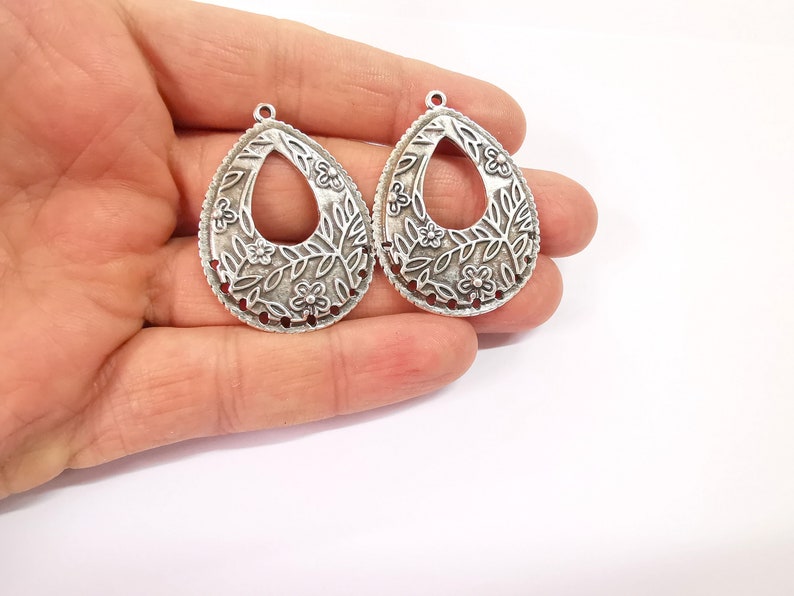 2 Drop Flower Connector Charms with ten holes Antique Silver Plated Charms (43x32mm) G24629
