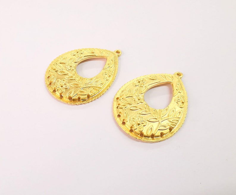 2 Drop Flower Connector Charms with ten holes Gol Plated Charms (43x32mm) G24661
