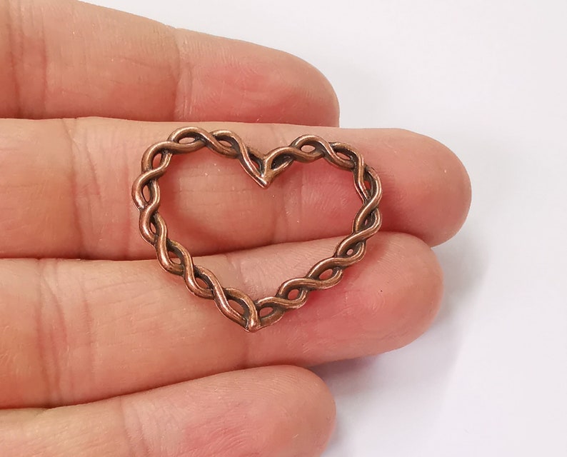 4 Twisted wire shape heart charms Antique copper plated charms (33x27mm) G24557