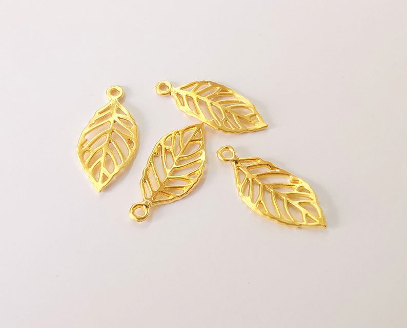 5 Leaf charms Gold plated charms (28x13mm) G24564