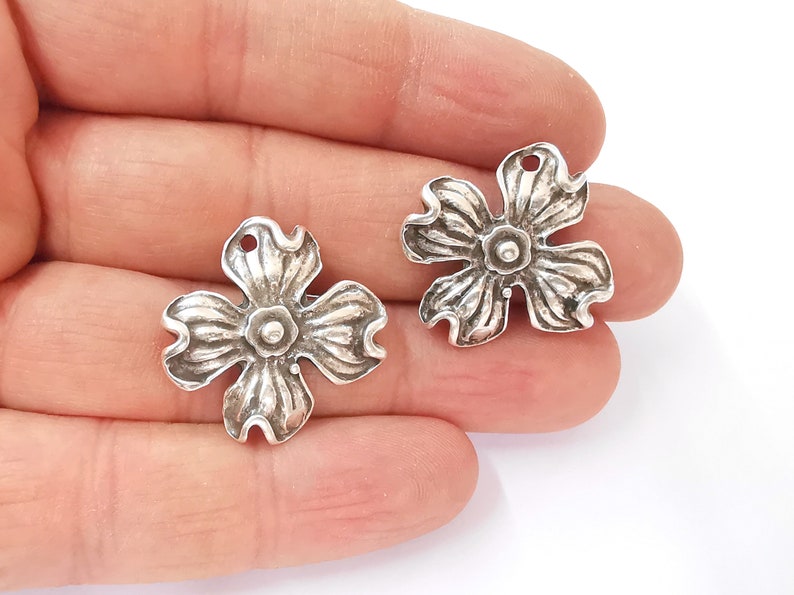 2 Flower Charms Antique Silver Plated Charms (26x26mm) G24767