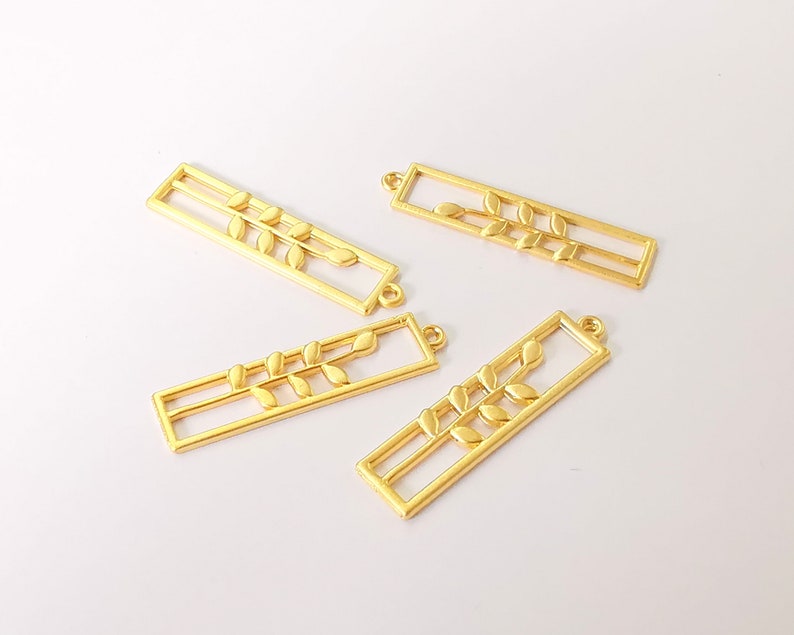 4 Wheat ear leaves plant charms Gold plated charms (33x8mm) G24806