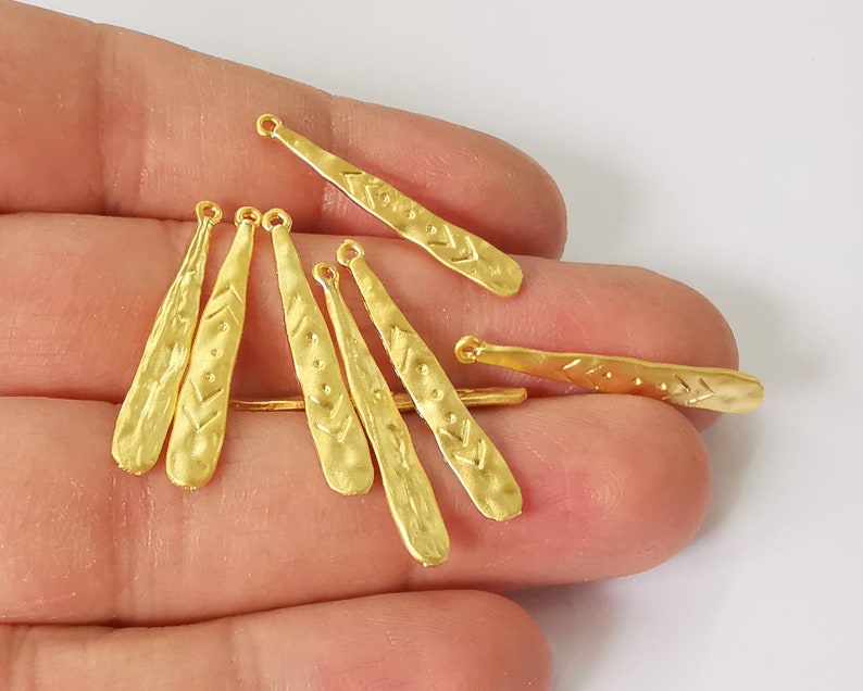 5 Rod charms Gold Plated Charms (30x5mm) G24807