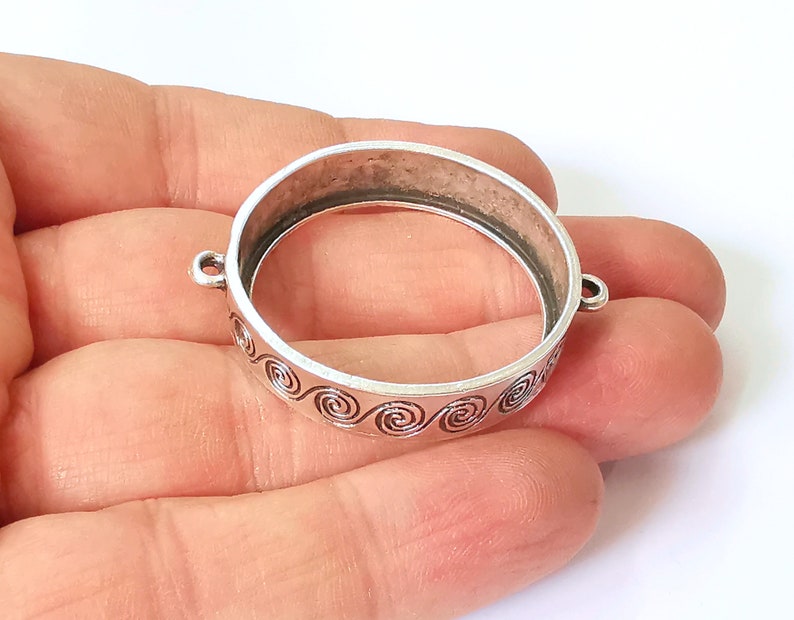 2 Circle Connector Charms Antique Silver Plated Connector (45x37mm) G24762
