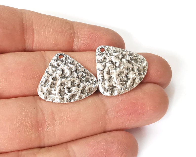 2 Organic shape charms Antique Silver Plated Charms (24x22mm) G24812