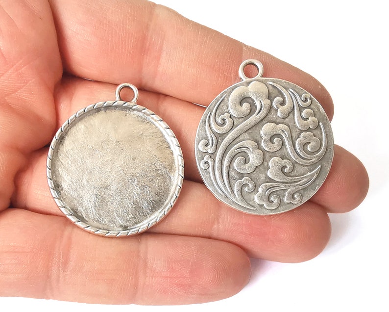 2 Branch Pendant Blank Bezel Setting Antique Silver Plated Pendant (37x32mm) (29mm Blank Size) G24813
