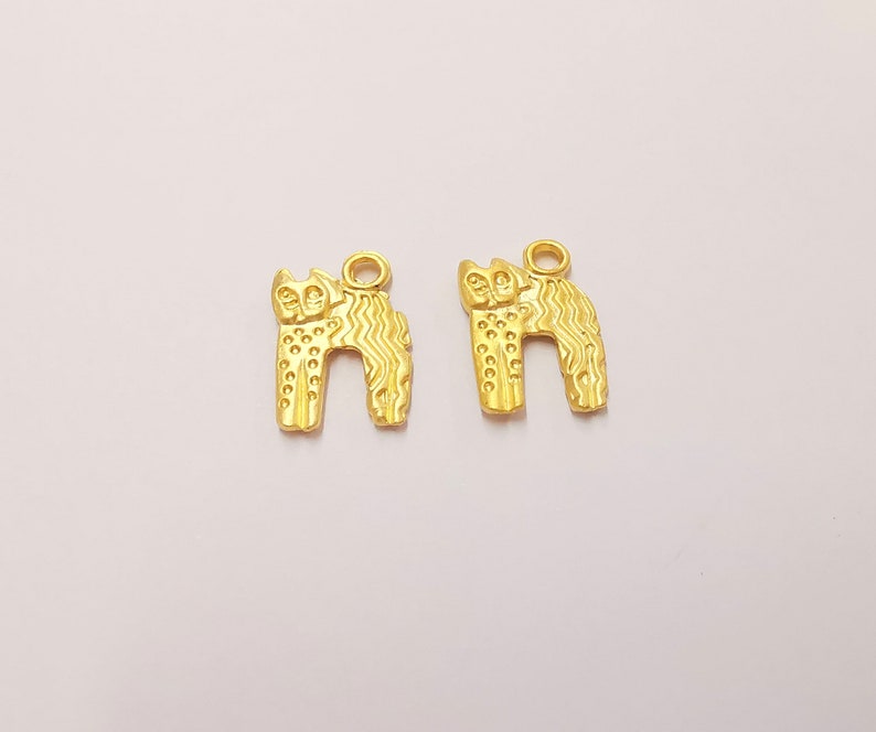 4 Cat Charms Gold Plated Charms (19x12mm) G24842