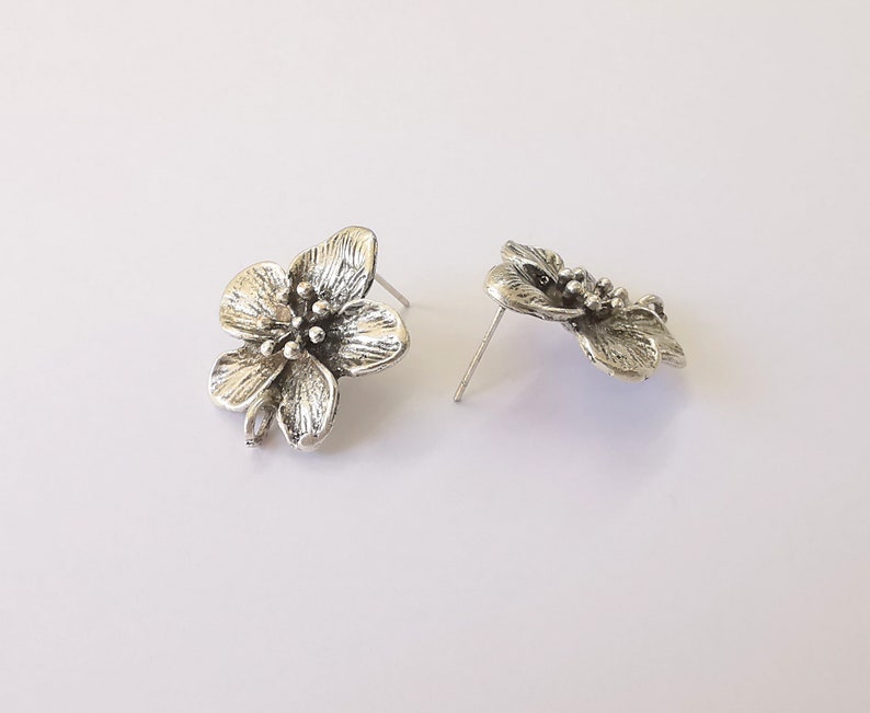 Flower Earring Stud Base Earring Posts Antique Silver Plated Brass Earring 1 pair (24x21mm) G24915