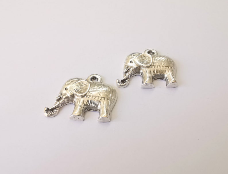 2 Elephant Charm Antique Silver Plated Charms (28x27mm) G24930