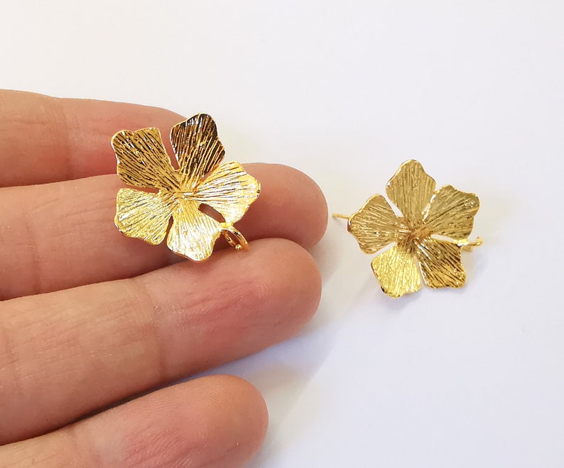 Flower Earring Stud Base Shiny Gold Plated Brass Earring 1 pair (26x23mm) G24944