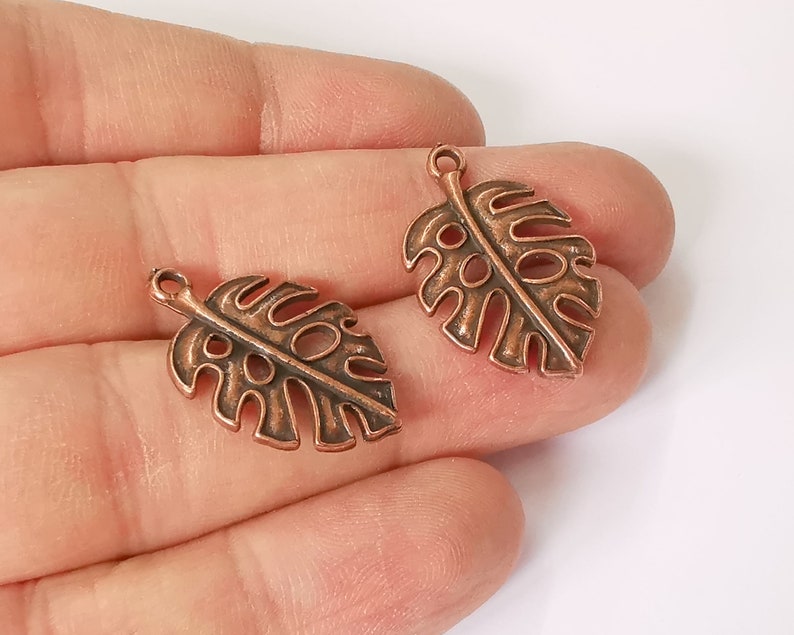 4 Monstera leaf charms Antique copper plated charms (27x18mm) G24814