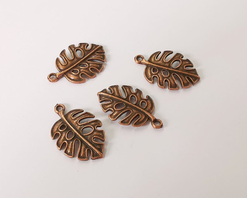 4 Monstera leaf charms Antique copper plated charms (27x18mm) G24814