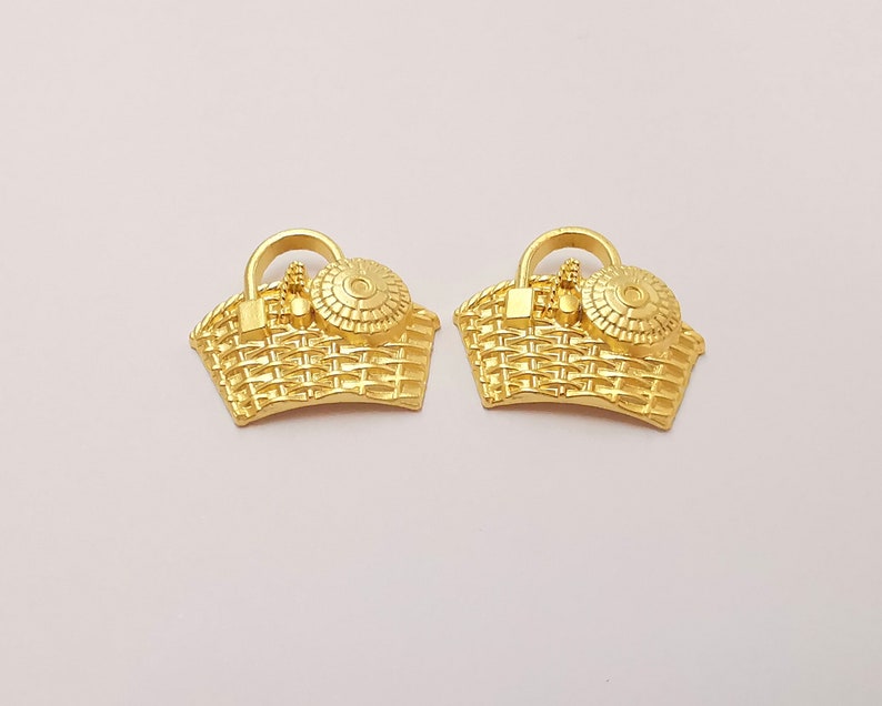 2 Hamper Charms Gold Plated Charms (25x22mm) G24836