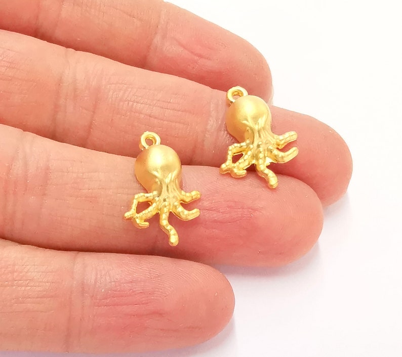 4 Octopus Charms Gold Plated Charms (21x15mm) G24844