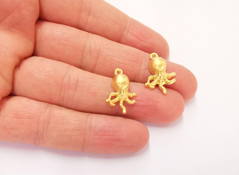 4 Octopus Charms Gold Plated Charms (21x15mm) G24844