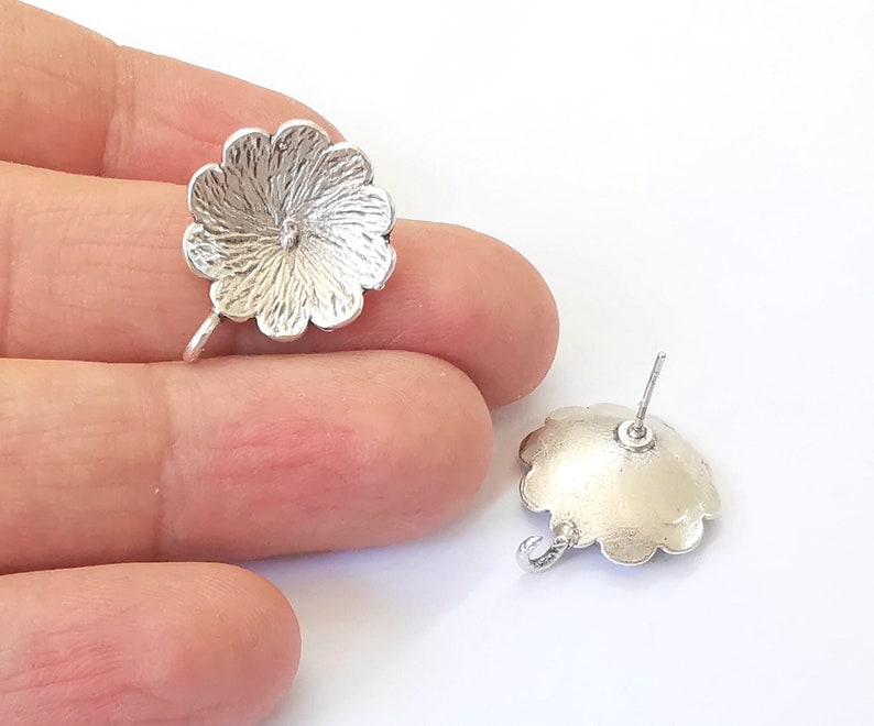 Flower Earring Stud Base Earring Posts Antique Silver Plated Brass Earring 1 pair (23x18mm) G24922