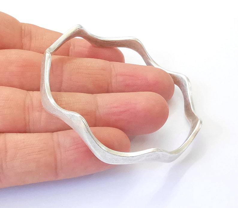 Silver Circle Pendant Antique Silver Plated Large Connector ,Findings (68mm) G24923