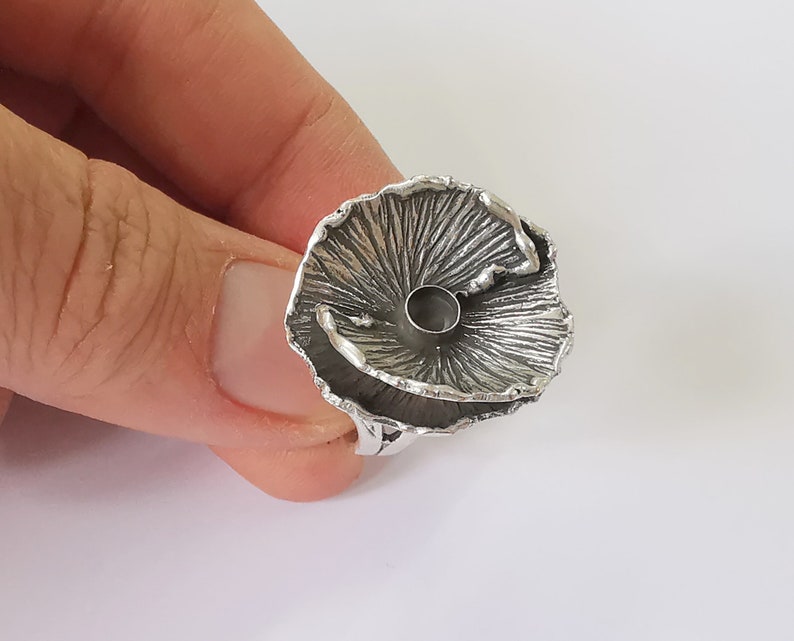 Flower leaf ring setting blank Cabochon base ring mounting Adjustable ring base bezel (5 mm) Antique Silver Plated Brass G24879