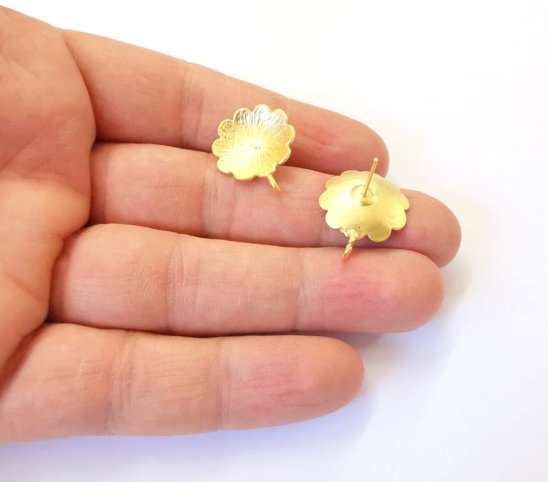 Flower Earring Stud Base Gold Plated Brass Earring 1 pair (23x18mm) G24943