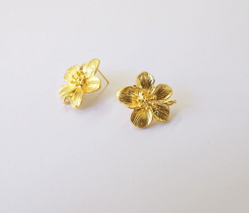 Flower Earring Stud Base Gold Plated Brass Earring 1 pair (24x22mm) G24951