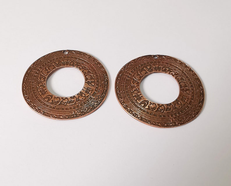 2 Ethnic circle charms Antique copper plated charms (43mm) G25105