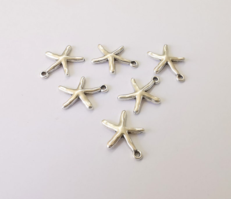 20 Starfish Charms Antique Silver Plated Charms (22x16mm) G24963