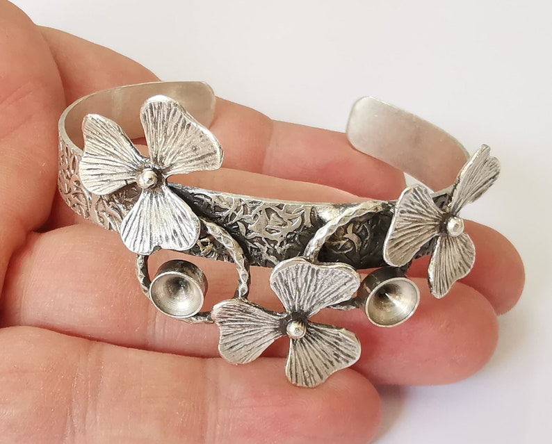 Flowers bracelet brass cuff blank bezel Glass cabochon base Adjustable antique silver plated brass (8mm Blanks ) G25171