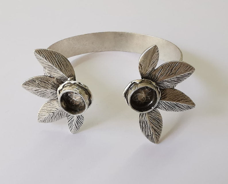 Leaves bracelet brass cuff blank bezel Glass cabochon base Adjustable Antique silver plated (10mm ) G25300