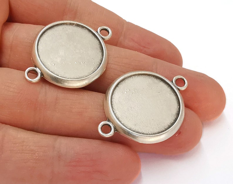 2 Circle frame connector pendant blank Antique silver plated pendant (36x26mm) (22mm Blank Size) G25086