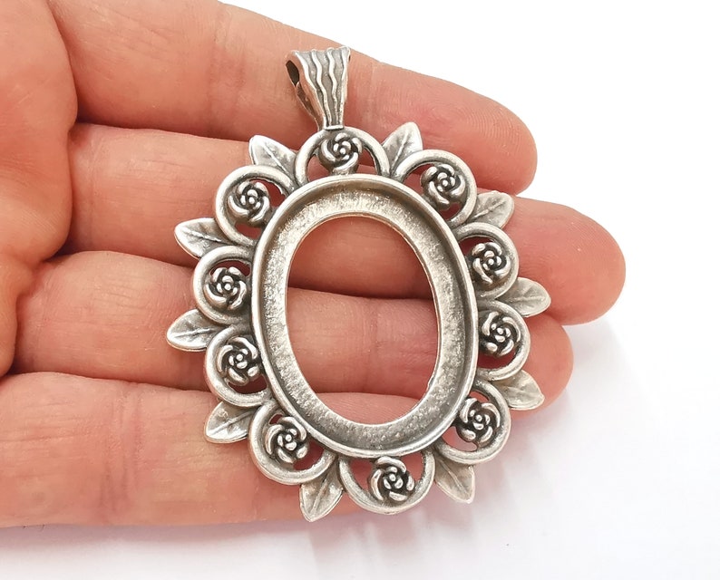 Rose leaf oval frame pendant base blank Antique silver plated pendant (65x53mm) G25094