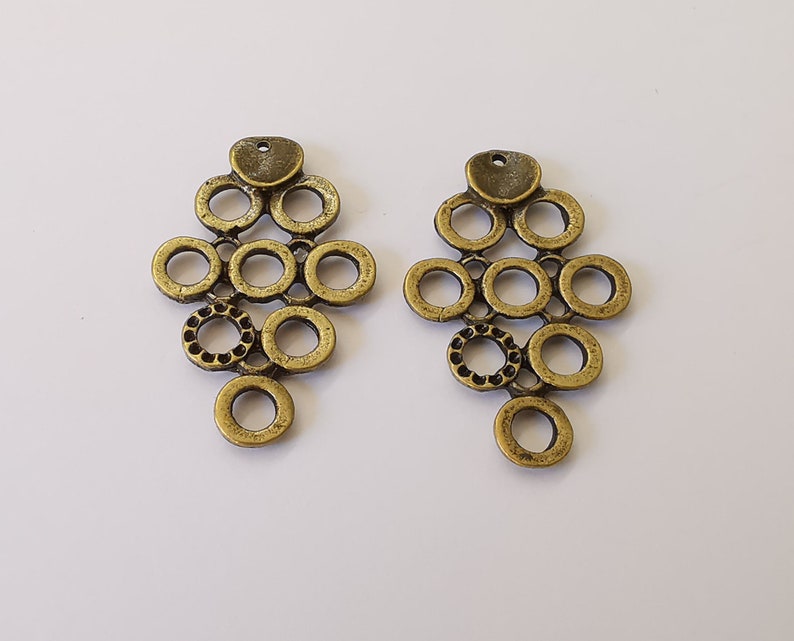 2 Circles charms Antique bronze plated charms (38x24mm) G25343