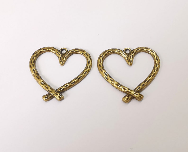 2 Heart charms Antique bronze plated charms (33x32mm) G25111