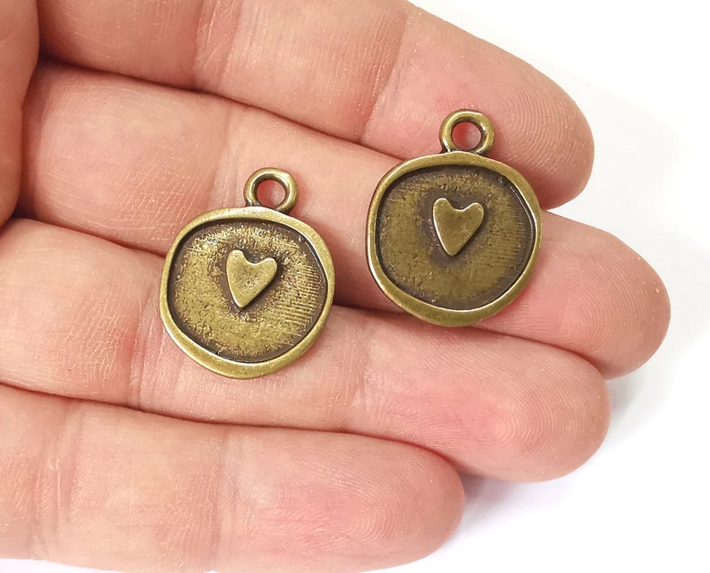 4 Heart charm Antique bronze plated charm (25x20mm) G25114