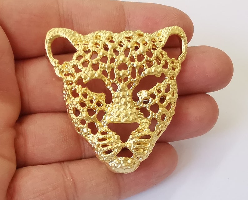 Cheetah Pendant Gold Plated Pendant (50x49mm) G25361