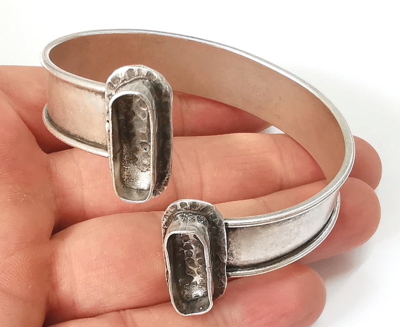 Band bracelet cuff blank bezel Glass cabochon base Adjustable antique silver plated brass (20x6mm) G25372