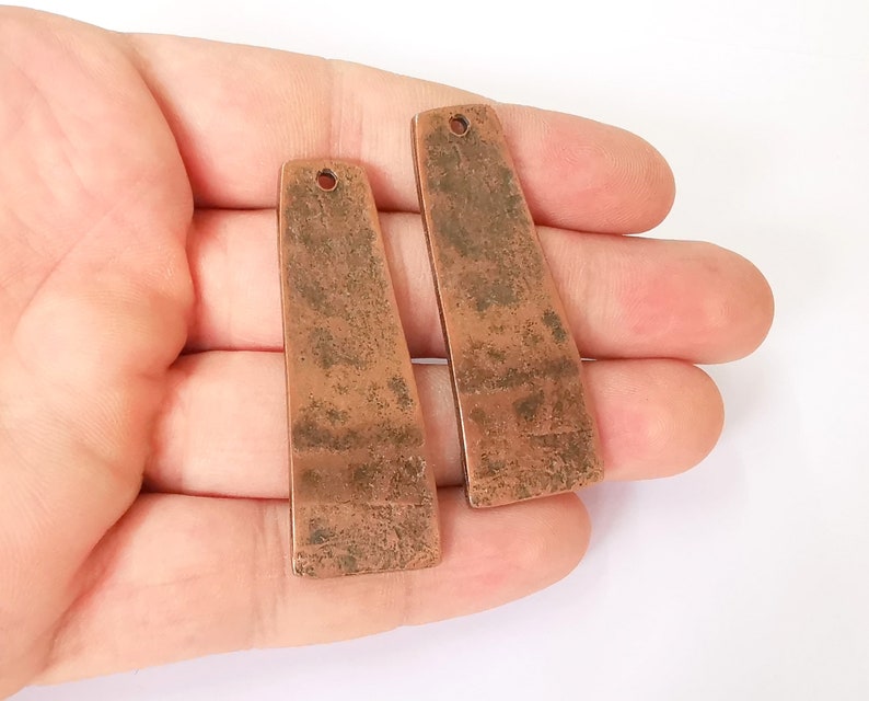 2 Copper charms Antique copper plated charms (54x19mm) G25134